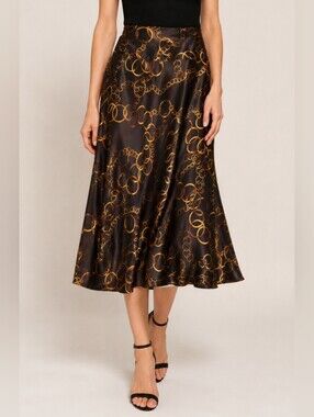 S.L.B. petite brown skirt with chain pattern